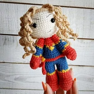 Imagem de capa para o Curso online Amigurumis personagens