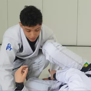 Imagem de capa para o Curso online Passagem com pressão (Crazy Dog Overview BJJ)