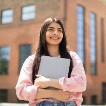 🔹 Karla S., asistente administrativa