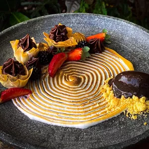 Imagem do curso ARTE DA SOBREMESA: RECEITAS PRÁTICAS PARA CASA E NEGÓCIO