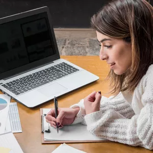 Imagem do curso Planejamento e Avaliação de Cursos de Educação à Distância