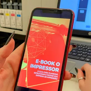 Imagem de capa para o Ebook E-BOOK:  O GUIA PARA PLANEJAR, ESTRUTURAR E INOVAR SUA EMPRESA DE IMPRESSÃO