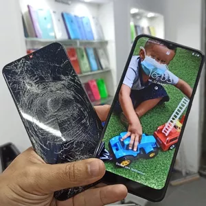 Imagem de capa para o Curso online Curso de troca de vidros de aparelhos celulares 