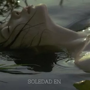 Imagen de portada para Ebook SOLEDAD EN SILENCIO