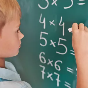 Imagem do curso Educação e Pensamento Matemático