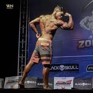 Imagem de capa para o Ebook HIPERTROFIA MÁXIMA