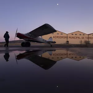 Imagen de portada para Curso online Curso Online: Introducción al Vuelo en Aviones Patín de Cola